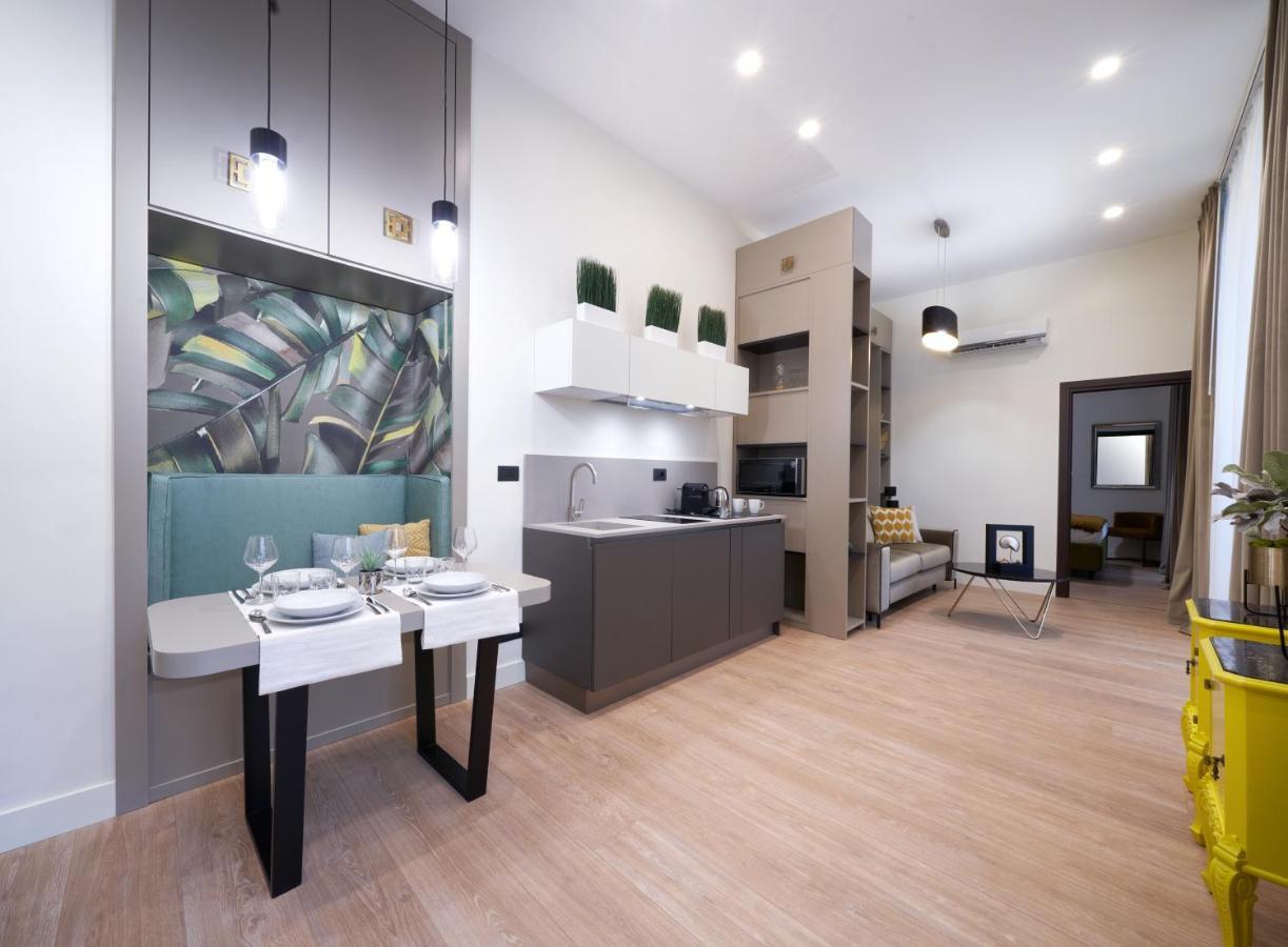The One Napoli Luxury Apartment Exterior photo