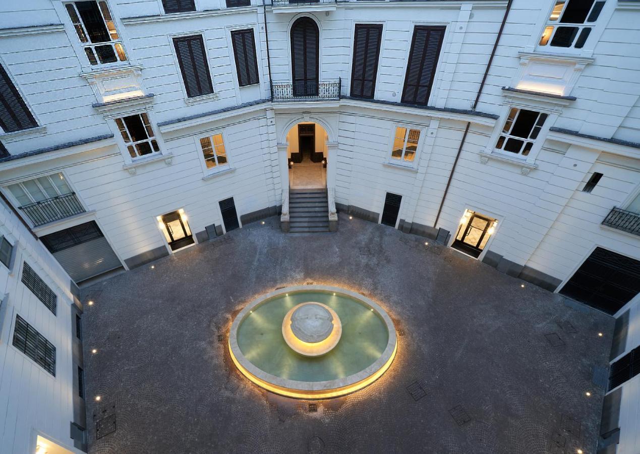 The One Napoli Luxury Apartment Exterior photo